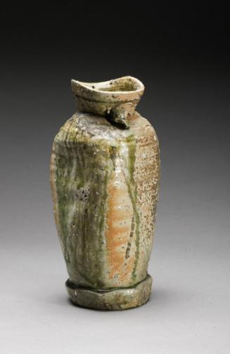 Iga-type vase with handles