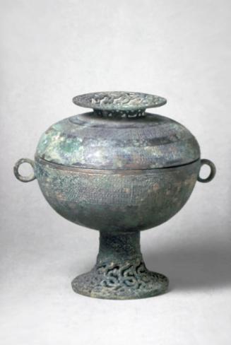 Ritual food vessel with lid (dou)