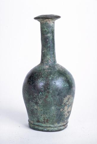 Bottle-shaped base for finial