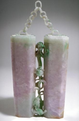 Two joined vases with dragons and chains