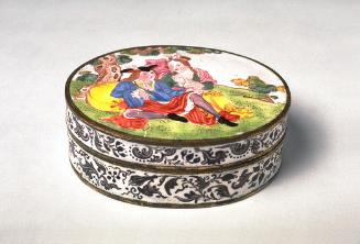 Oval covered snuff box