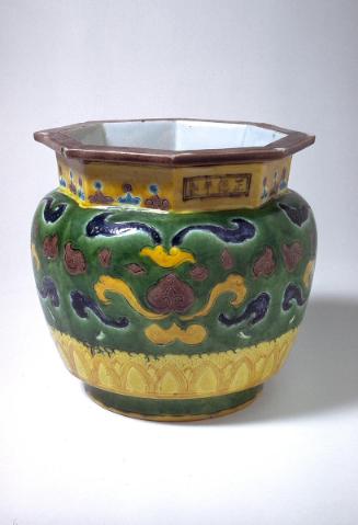 Jardiniere with hexagonal lip