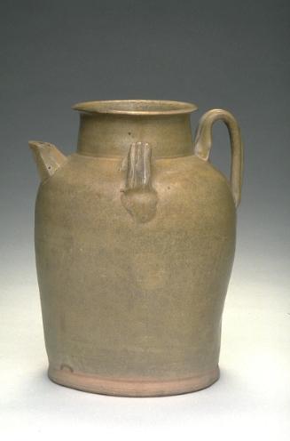 Ewer with wide neck