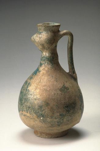 Bird-headed pitcher