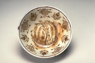 Bowl with floral motifs