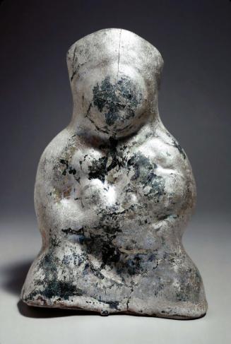 Vase in form of mother and child