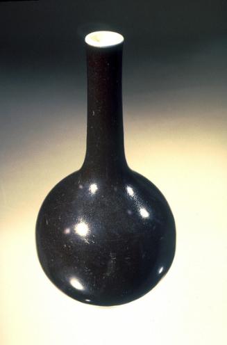 Bottle vase