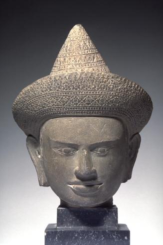 Head of a deity, probably a goddess