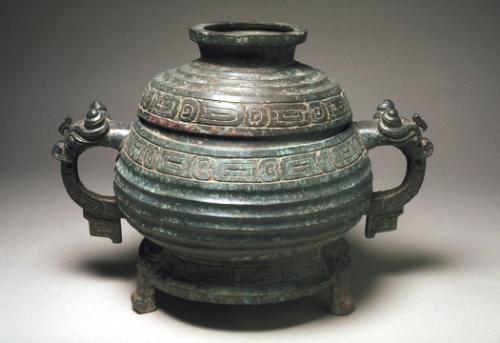 Ritual food vessel (gui) with lid