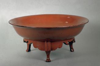 Three-legged deep bowl