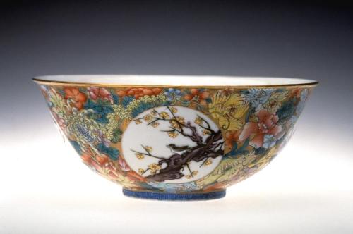 Bowl with floral scene