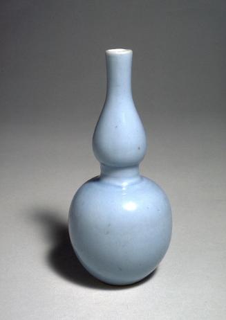 Double-gourd vase