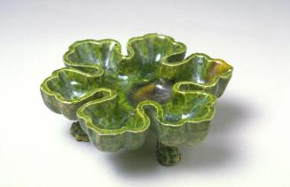 Small foliate plate