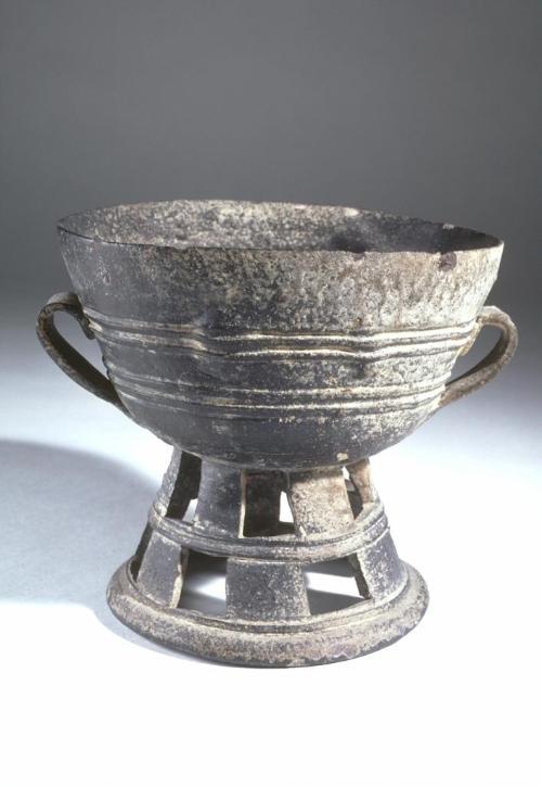 Ceremonial vessel