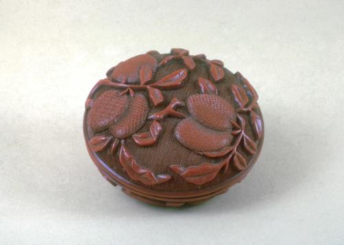 Lidded box with design of lychee fruit