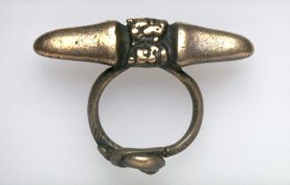 Ring with thunderbolt (dorje)