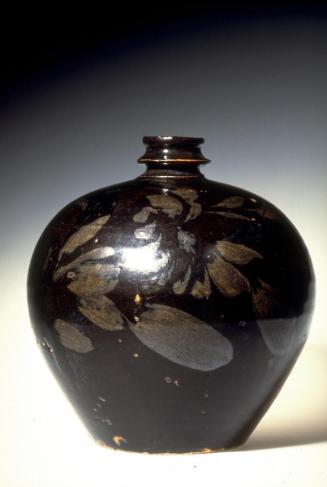 Jar with design of floral sprays