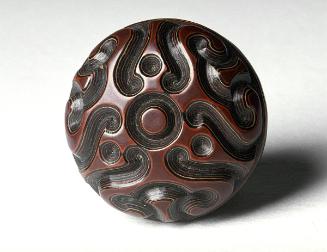 Round box with bracken-leaf designs