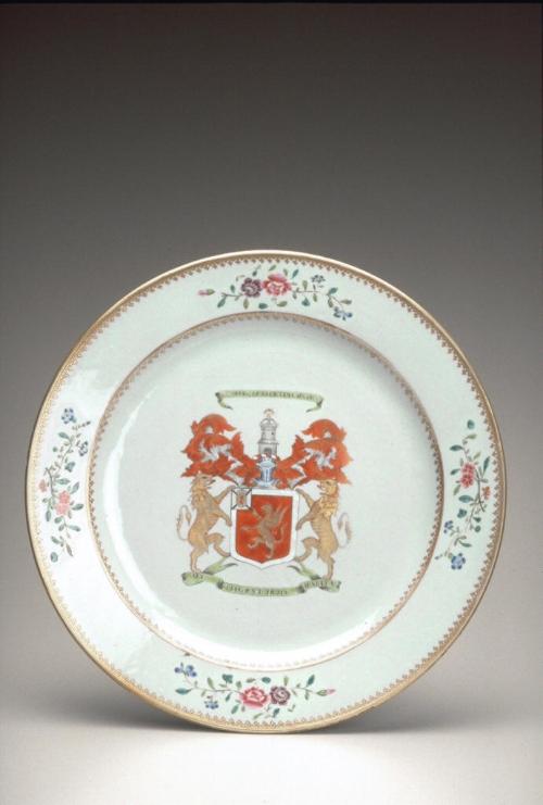 Plate with coat of arms of the Lauder family