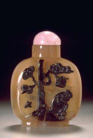 Snuff bottle of monkey, wasp, and seal