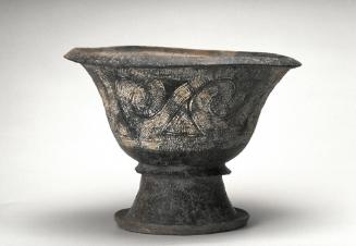 Footed bowl