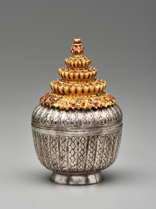 Lidded container from a betel set