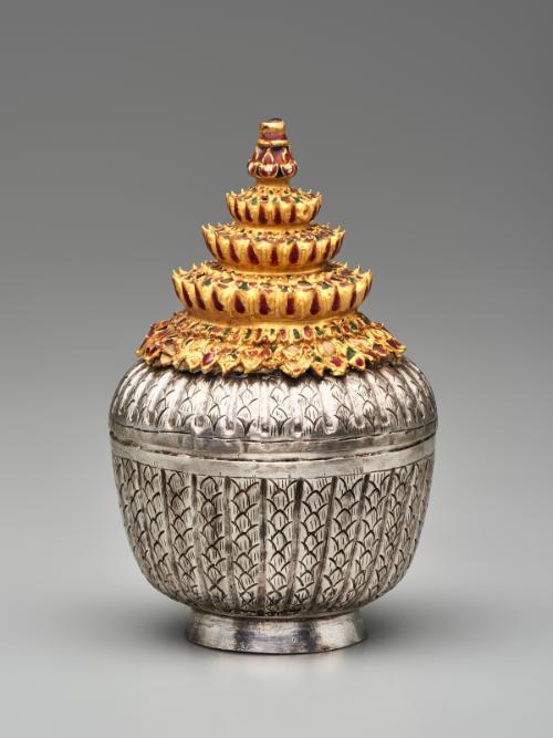 Lidded container from a betel set