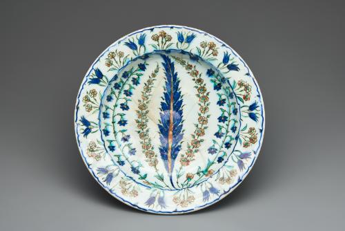 Bowl with floral decoration