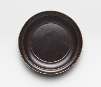 Small round plate