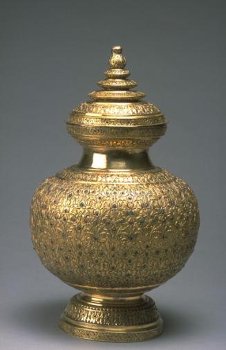 Lidded urn