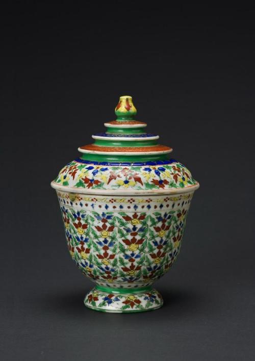 Jar with tiered lid