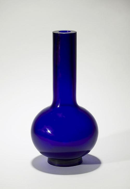 Bottle vase